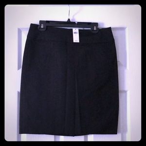 Banana Republic ❤️ Black Skirt. Size 8. BNWT